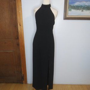 Saks Fifth Avenue Black gown black beading sexy back detail size 6P FLAWS